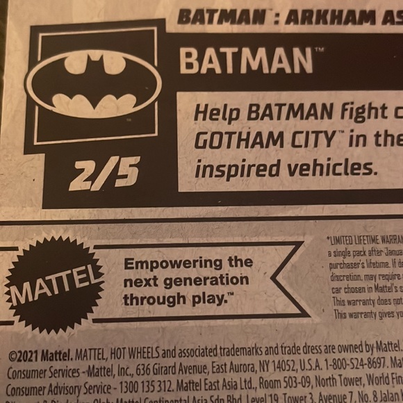 ARKHAM ASYLUM BATMOBILE - Picture 8 of 10